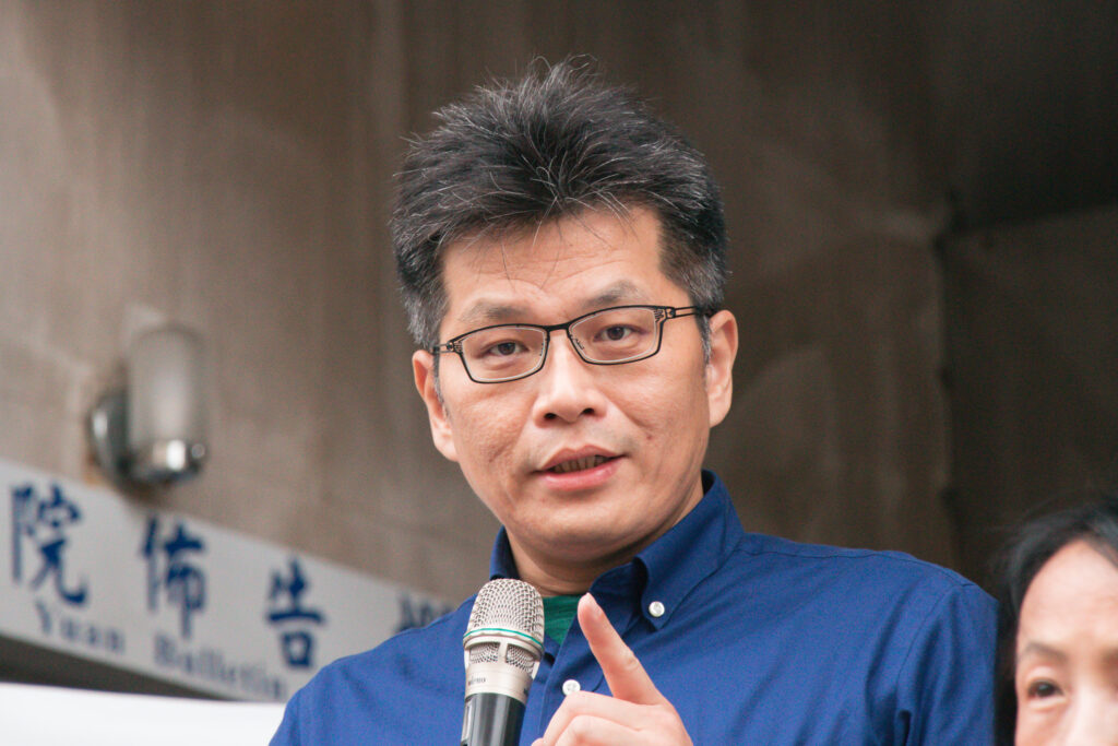 淡江大學經濟學系蔡明芳教授。